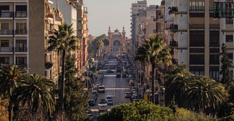 Istituzioni, teatri, antichi palazzi: � corso Vittorio Emanuele, 750 metri di storia barese